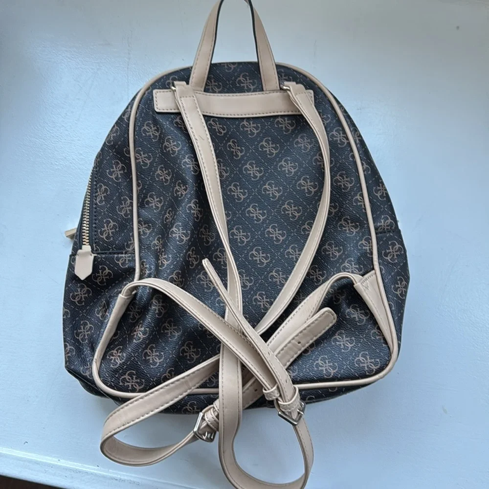 Guess Manhattan Logo Large Backpack